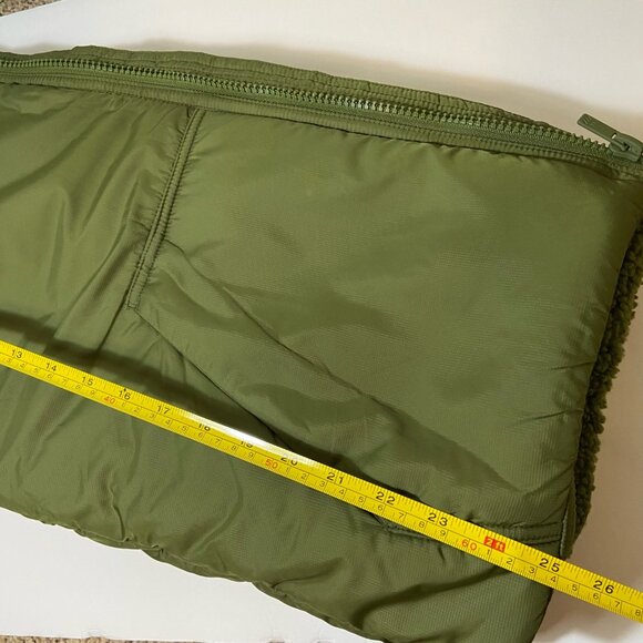 All in Motion Sherpa-Lined Puffer Vest – Green – Men’s Medium (NWT) - Picture 4 of 10